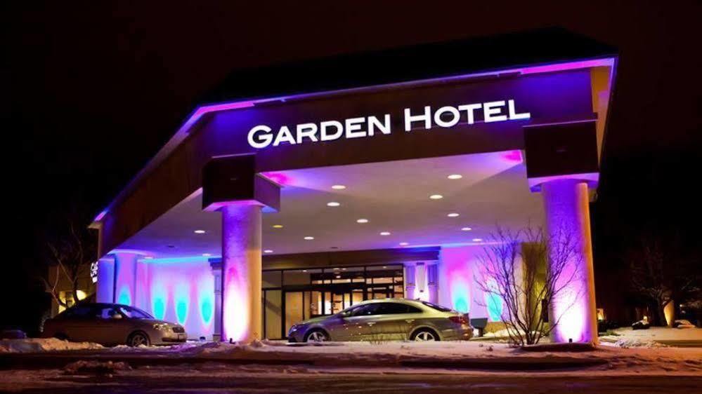 Garden Hotel And Conference Center South Beloit Exterior foto